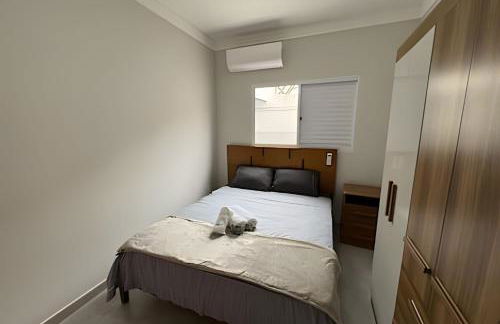 Casa Moderna, Confortável e com Churrasqueira - Foto 9