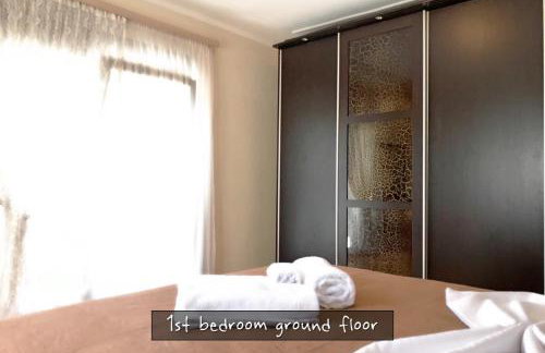 Astris Traditional Private Villa - Foto 23