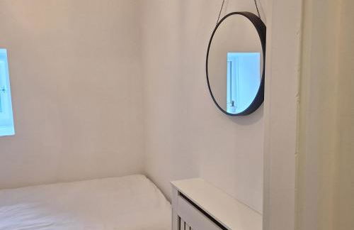 Two-bedroom Cottage - Sandstone Garden Patio - Free Parking - Pets Welcome - Foto 10