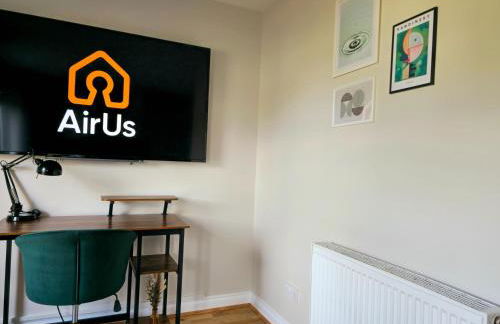 Modern 5 Bedroom Townhouse with Free Parking - Foto 29