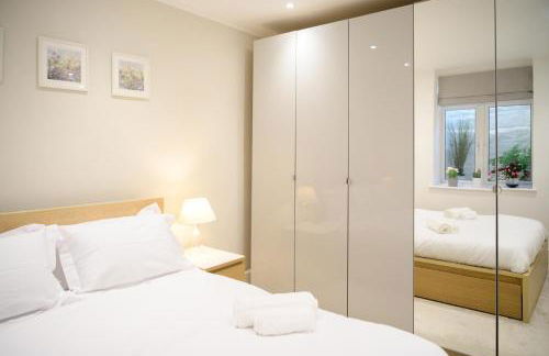 Luxurious Retreat in Buxton - Photo 9