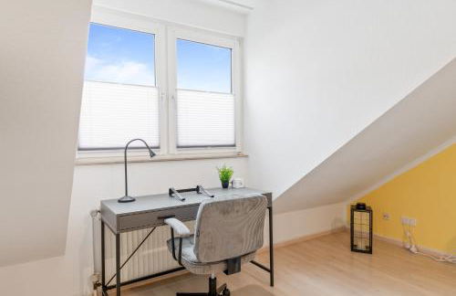 Kingsize Bett, Balkon, Arbeitsplatz, Netflix - Foto 9