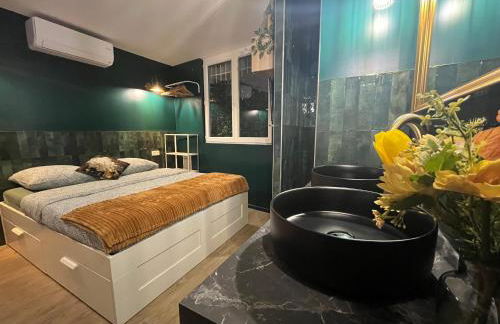 Le SPEAK EASY / JACUZZI ET SAUNA - Foto 8
