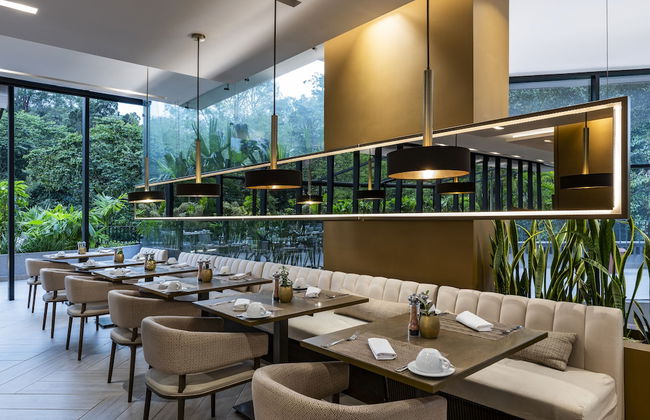 York Luxury Suites Medellín - Photo 68