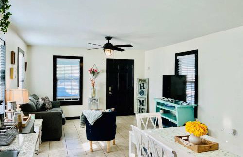 Urban Aquarium Home for 8 - Foto 25