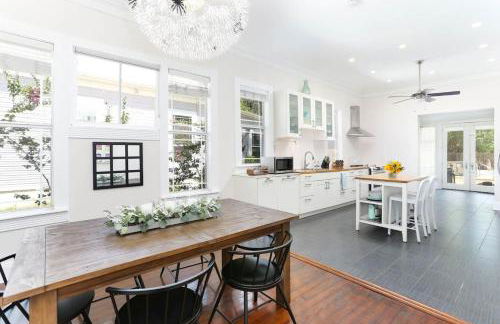 2BR 2BTH with Private Pool Riverwalk Downtown - Foto 22