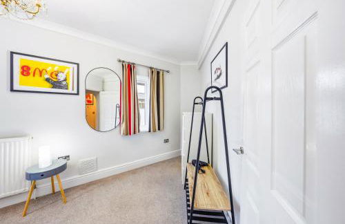 Nancy's 3 bedroom house near Heathrow Airport - Foto 12