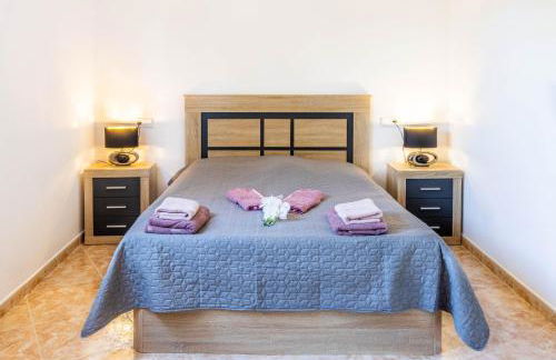 Paraíso Familiar en Marisol Park Bungalow con Piscina, Tenis y Parking - Foto 23