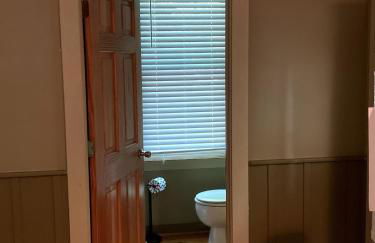 Family-Friendly Cabin with Private Hot Tub near Charlotte, North Carolina - Foto 11