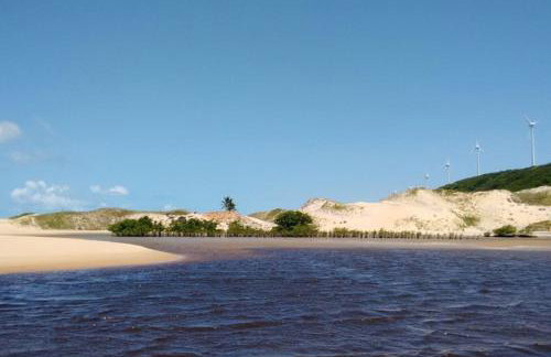 Paz, arte, beleza e natureza na praia de Sagi - Foto 27