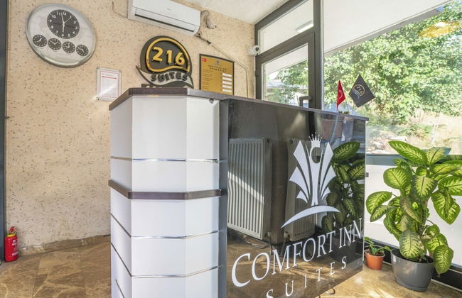 COMFORT INN SUITE - Photo 2