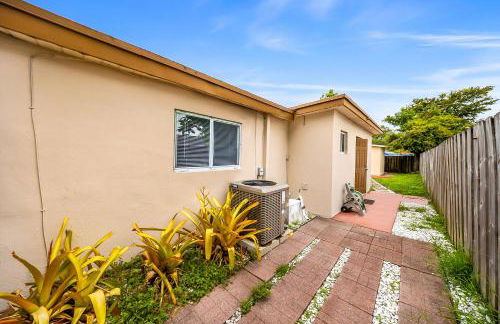 Casa Neisy Florida 10 minutes from Hollywood Beach and Hard Rock Hotel & Casino Hollywood - Foto 36