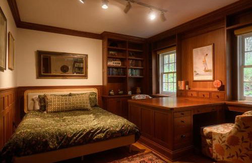 Elegant 7BR Estate with Pool & Hot Tub in Berkshires - Foto 5