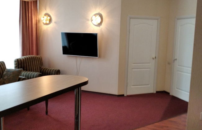 VIZIT Guesthouse - Photo 35