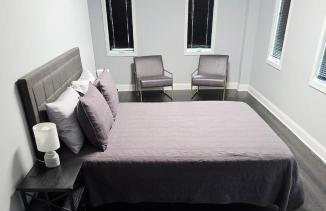 Modern 3BDRM, Renovated, Spacious & Central - Foto 6