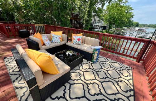 Waterfront Getaway - Dock UR Boat & Walk to Beach - Foto 49