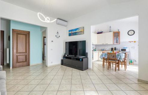 Nice Home In San Lorenzo Al Mare - Photo 4