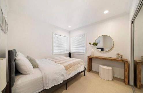 Steps to Sand Cozy 3BR Partial Ocean Views - Foto 7