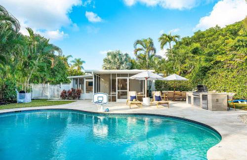 Family Oasis in Delray 4BR Private Pool - Photo 2
