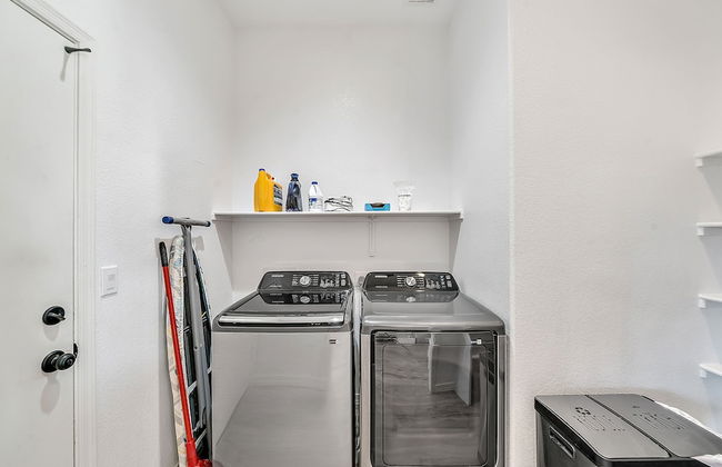 Lakefront Oasis - Foto 21