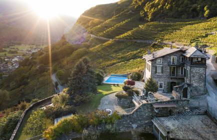 VILLA DEL LUPO: Crown of The Valtellina - Foto 1