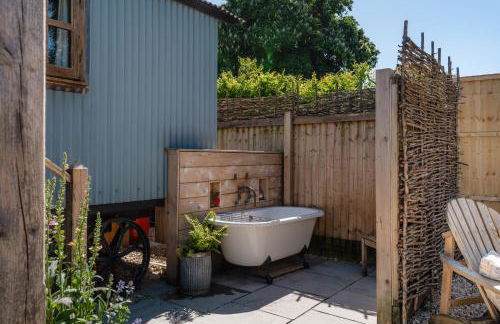 Spindleberry Hut - Photo 22