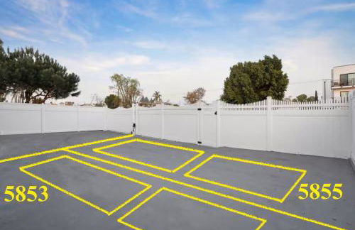 B- InstaWorthy & Family-Friendly NoHo Gem- Near Universal & Hollywood with Parking, Games, and Hot Tub - Foto 29