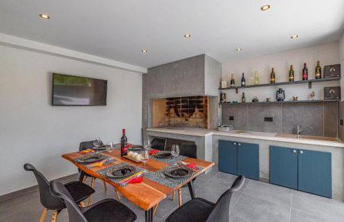 Three-Bedroom Holiday Home In Porec - Foto 4