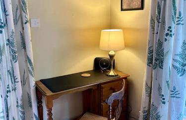 A spacious hidden gem with hot tub, lovely garden & views - Foto 11