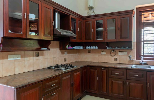 Crystal Homestay by Vista Rooms - Photo 11