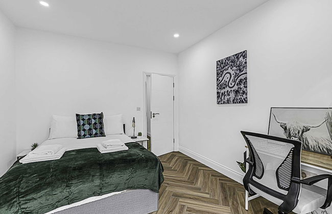 Beautiful 3 Bed Abode in Hanwell - Foto 3