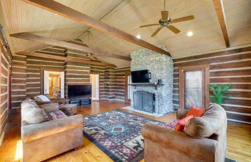 Spacious Prospect Cottage with Deck and Scenic Views - Foto 3