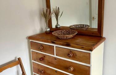 Spacious Village House near Oxford with Woodburner - Foto 9