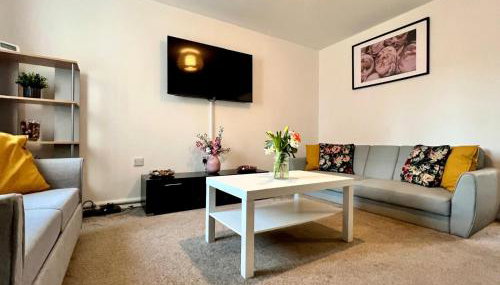 Delightfully decorated cosy two bedroom family home Great transport links to central London - Foto 2