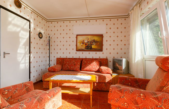 2 bedroom House in Balatonszárszó with garden and terrace - Photo 7