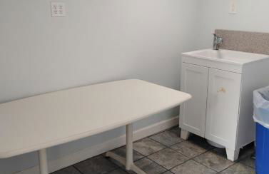 Gated 1 King Bedroom 1 Bath Apt with Full Kitchen 129 - Foto 11