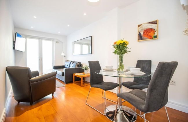 Grafton Street District Apartments - Photo 34