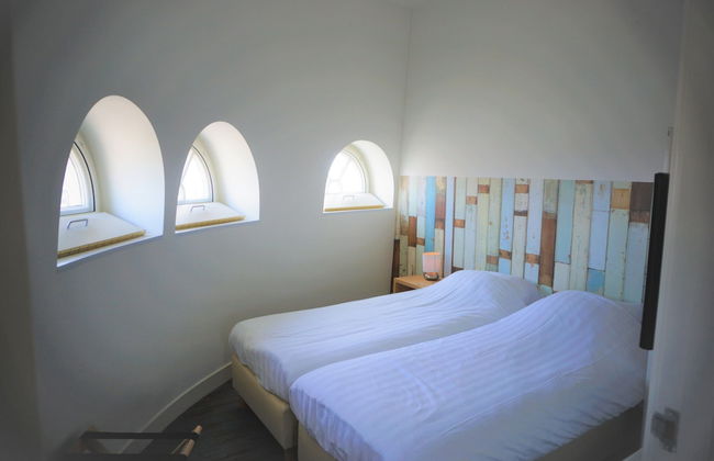 Holiday Home in Vlissingen With Garden - Photo 4