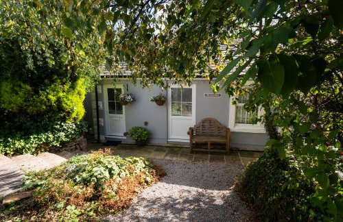 Scenery Hill Hideaways The Coach House Charming Retreat with Jacuzzi and BBQ Hut Near the Lake District - Foto 2