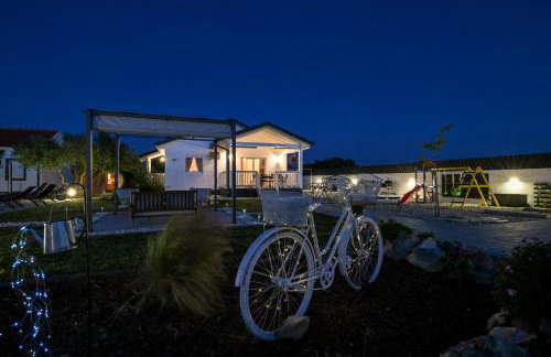 Holiday home Aprilis with pool, jacuzzi and sauna - Foto 55