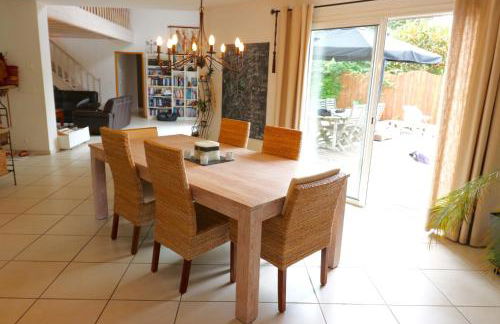 Plaisant villa with pool, close to the beach - Foto 11