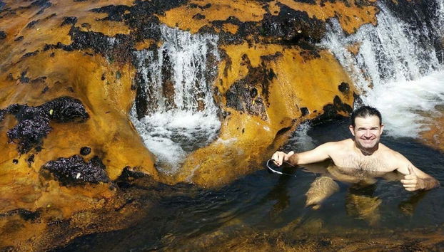 Dando um refrescante mergulho