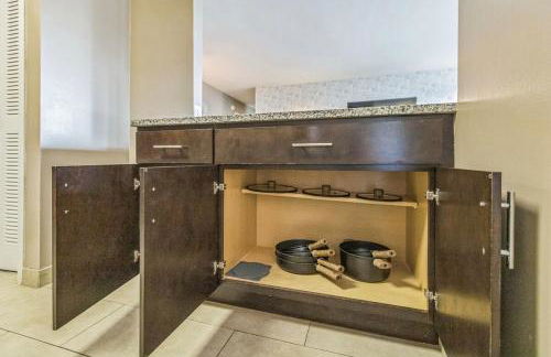 Large 3 bedroom Family Suite, Private Balcony, 5 min to DCA, Gym, Pool and more! - Foto 61