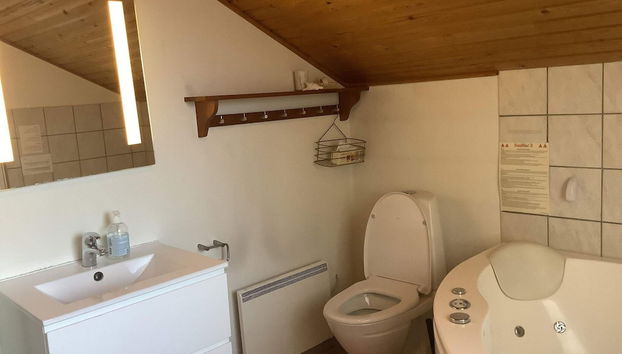 6 Person Holiday Home in Thisted - Foto 5, Badezimmer
