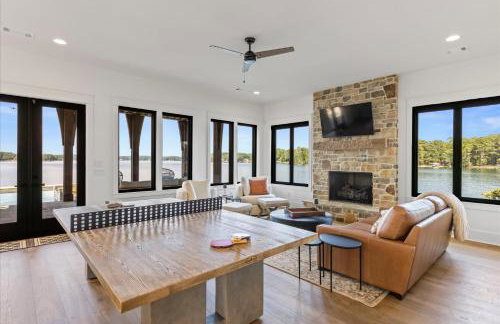 Luxe Lake Martin Home Pool Hot Tub Boat Dock - Foto 11