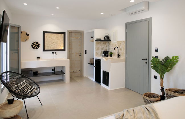 Naxos Green Village Hotel - Photo 9