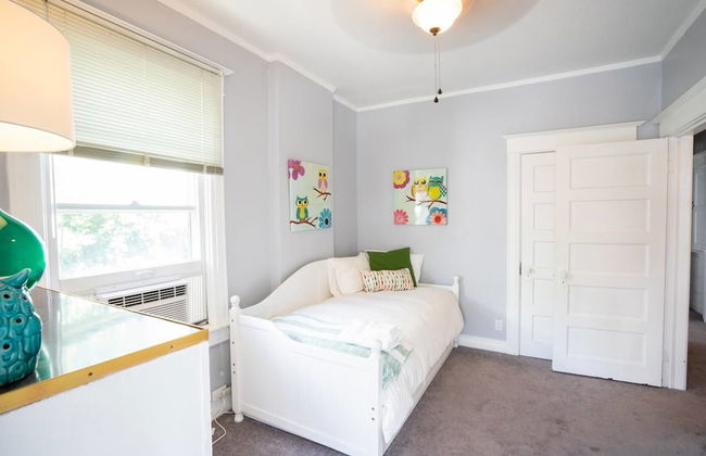 The Colorado Clubhouse in Capitol Hill - Photo 10