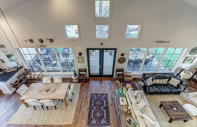 Immaculate Waterfront Home for 16 w/ Private Dock! - Foto 44