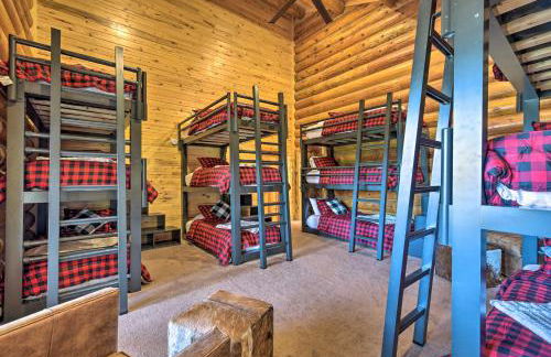 Grand Mountain Retreat in Angel Fire with Game Room! - Foto 26