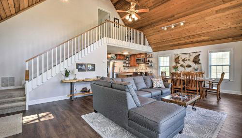 Lakefront Eatonton Home Boat Dock and Fire Pit - Foto 5